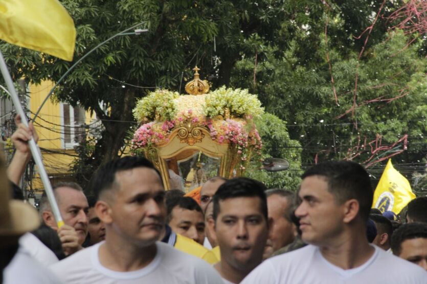 
        
            Galeria mostra imagens especiais da manhã de Círio
        
    