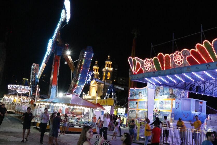 
        
        
            Bora? Veja imagens da primeira noite do Arraial de Nazaré
        
    