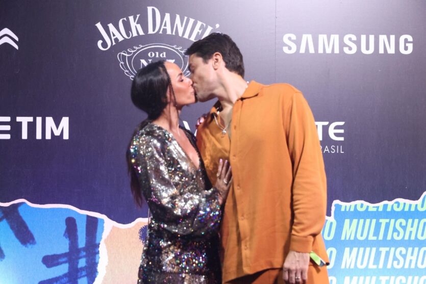 
        
            Veja os famosos no tapete vermelho do Prêmio Multishow
        
    