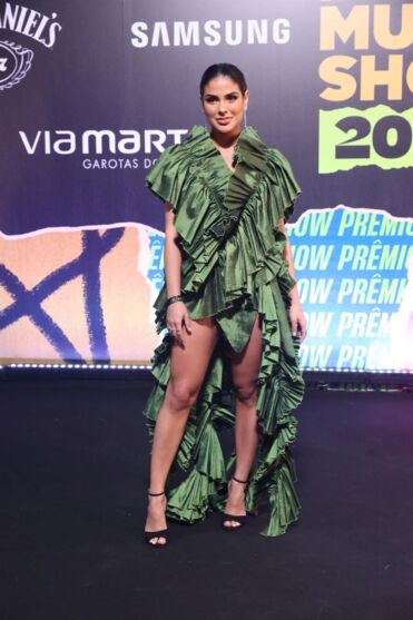 Veja os famosos no tapete vermelho do Prêmio Multishow
