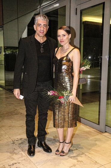 
        
            Elenco prestigia festa de lançamento de "Todas as Flores"
        
    