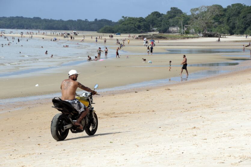 
        
            Outeiro tem feriado da Independência de praias tranquilas 
        
    