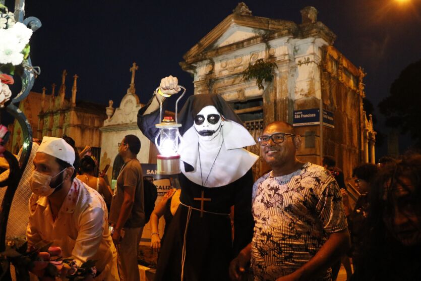 
        
        
            Halloween paraense: veja as fotos do Cortejo Visagento
        
    