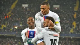 Mbappé comandou a vitória e Neymar contribuiu com gol e assistências