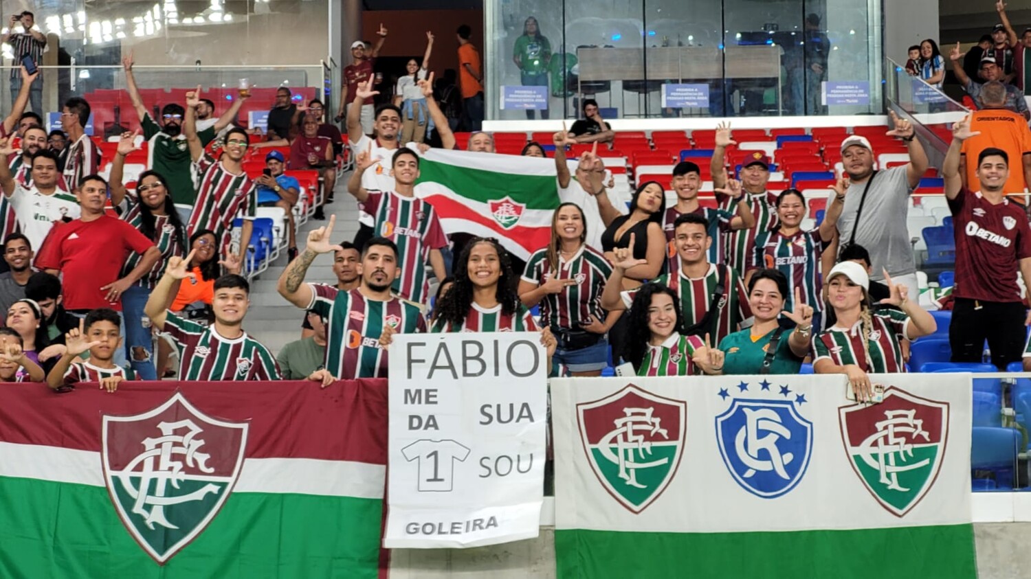 
        
        
            Paysandu x Fluminense: A festa das torcidas no Mangueirão
        
    