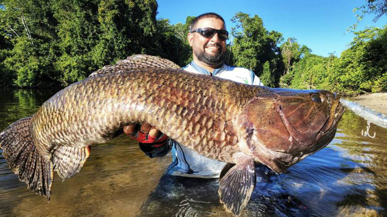 A pesca esportiva atrai pessoas de várias regiões do Brasil e de outros países