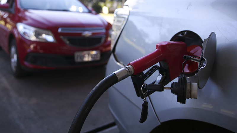 Posto de combustíveis: preço mais baixo na gasolina