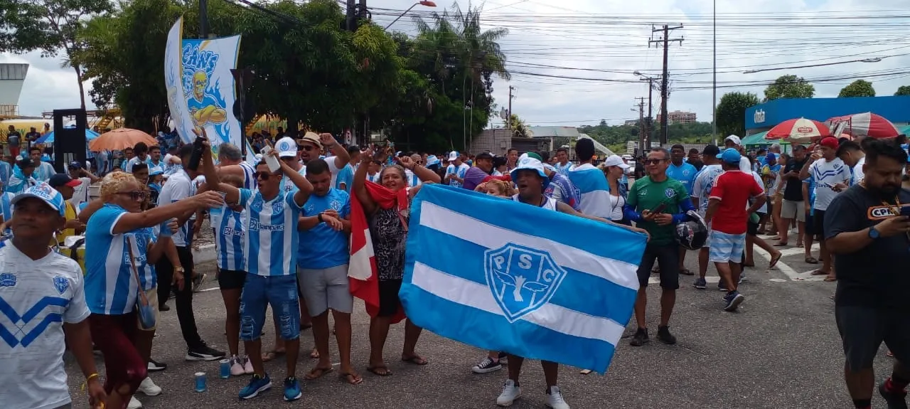 Imagem ilustrativa da notícia: Veja imagens da festa do Paysandu após conquista do acesso