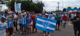 Imagem ilustrativa da notícia Veja imagens da festa do Paysandu após conquista do acesso