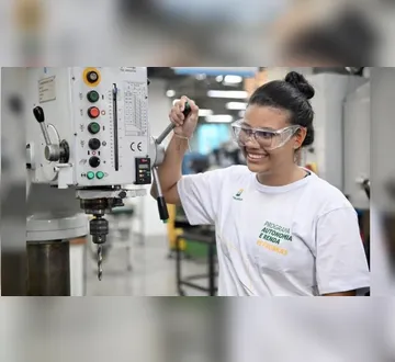 Curso técnico de graça e com bolsa de R$ 1.150? Petrobras e SENAI têm bolsas e novas vagas
