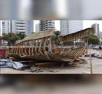 Imagens: embarcação ficou enterrada por 110 anos na Doca