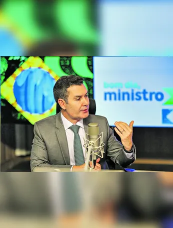 Diego Alemão, vencedor do BBB 7, desafia Popó para uma luta de boxe.