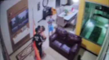 Imagem ilustrativa da imagem Vídeo: falsos policiais civis aterrorizam família no Moju