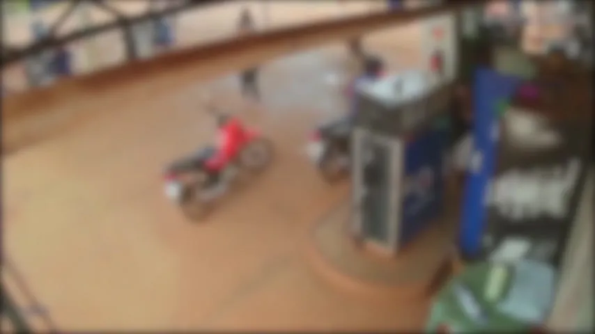 Imagem ilustrativa da notícia Vídeo: por ciúmes, frentista é agredida e agressora presa