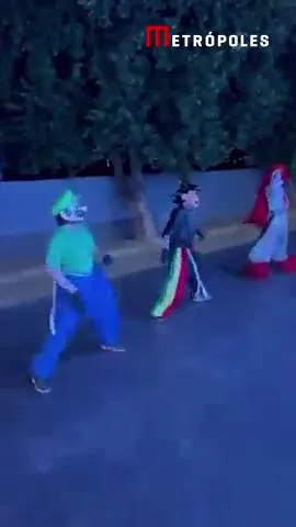 Imagem ilustrativa da notícia Vídeo: veja o momento em que “Goku” é atropelado por moto