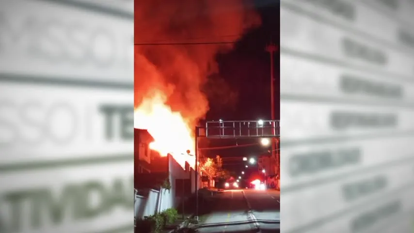 Imagem ilustrativa da notícia Explosão de gás pode ser causa de incêndio em Salinas
