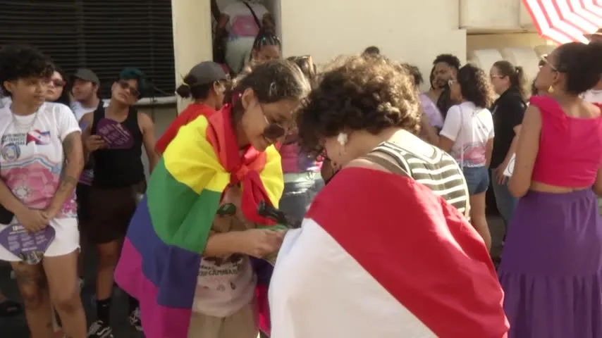 Imagem ilustrativa da notícia Veja imagens da primeira Marcha do Orgulho Trans do Pará