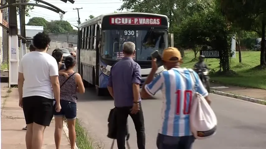 Imagem ilustrativa da notícia Usuários reclamam do transporte coletivo em Ananindeua