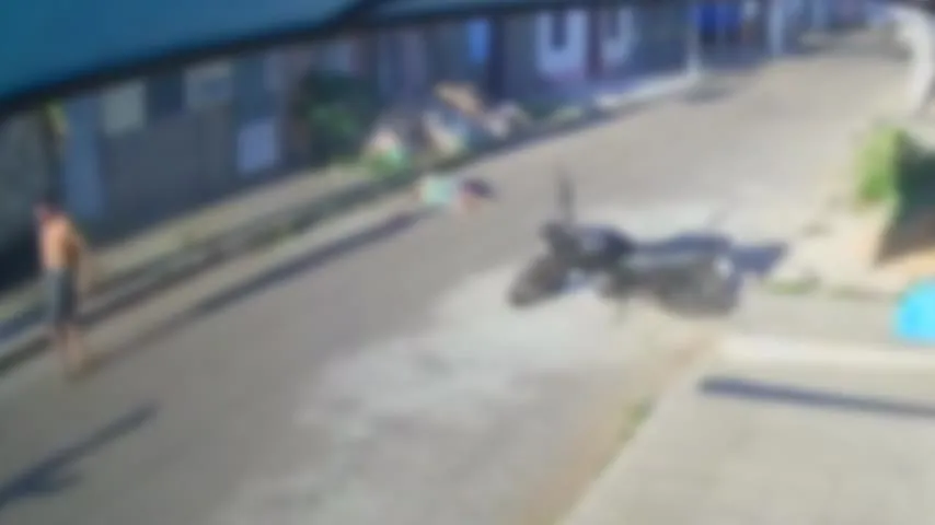 Imagem ilustrativa da notícia Vídeo: homem é espancado com barra de ferro em Parauapebas