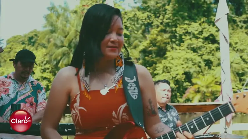 Imagem ilustrativa do vídeo: Thaina Corrêa lança clipe no estilo Guitarrada no DOL Music