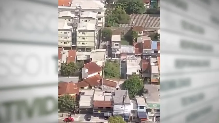 Imagem ilustrativa da notícia Vídeo: quadrilha é presa antes de assalto à loja em Belém