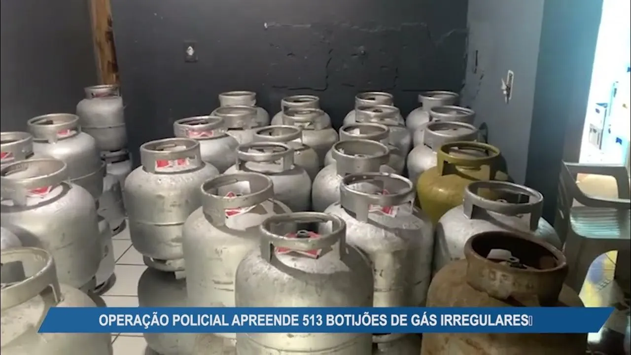 Imagem ilustrativa da notícia Vídeo: polícia encontra botijões de gás até dentro de quarto