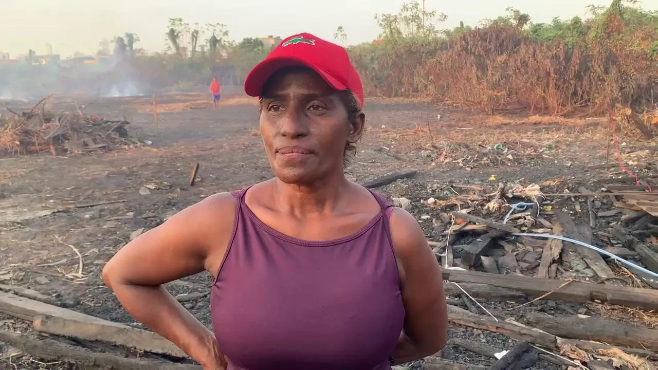 Imagem ilustrativa da notícia Incêndio na Condor: protesto de moradores fecha via em Belém