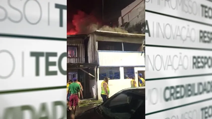 Imagem ilustrativa da notícia Vídeo: incêndio de grandes proporções atinge casas no Jurunas