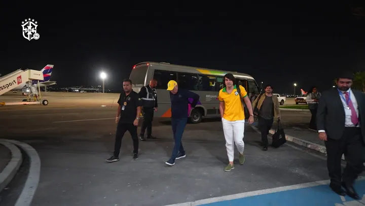 Imagem ilustrativa da notícia Vídeo: veja os bastidores da chegada de Ancelotti ao Brasil
