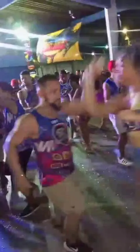 Imagem ilustrativa da notícia Fã clubes de brega resgatam tradições por meio do amor pela dança