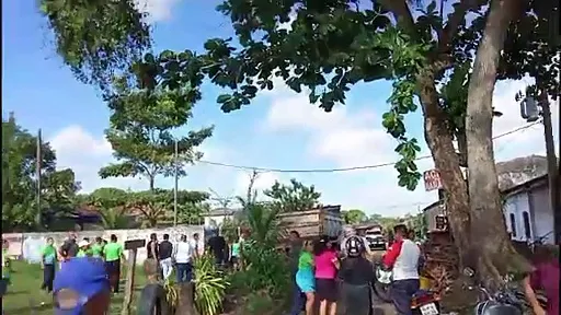 Imagem ilustrativa da notícia: Prefeito Daniel é recebido com vaias no bairro da Pedreirinha