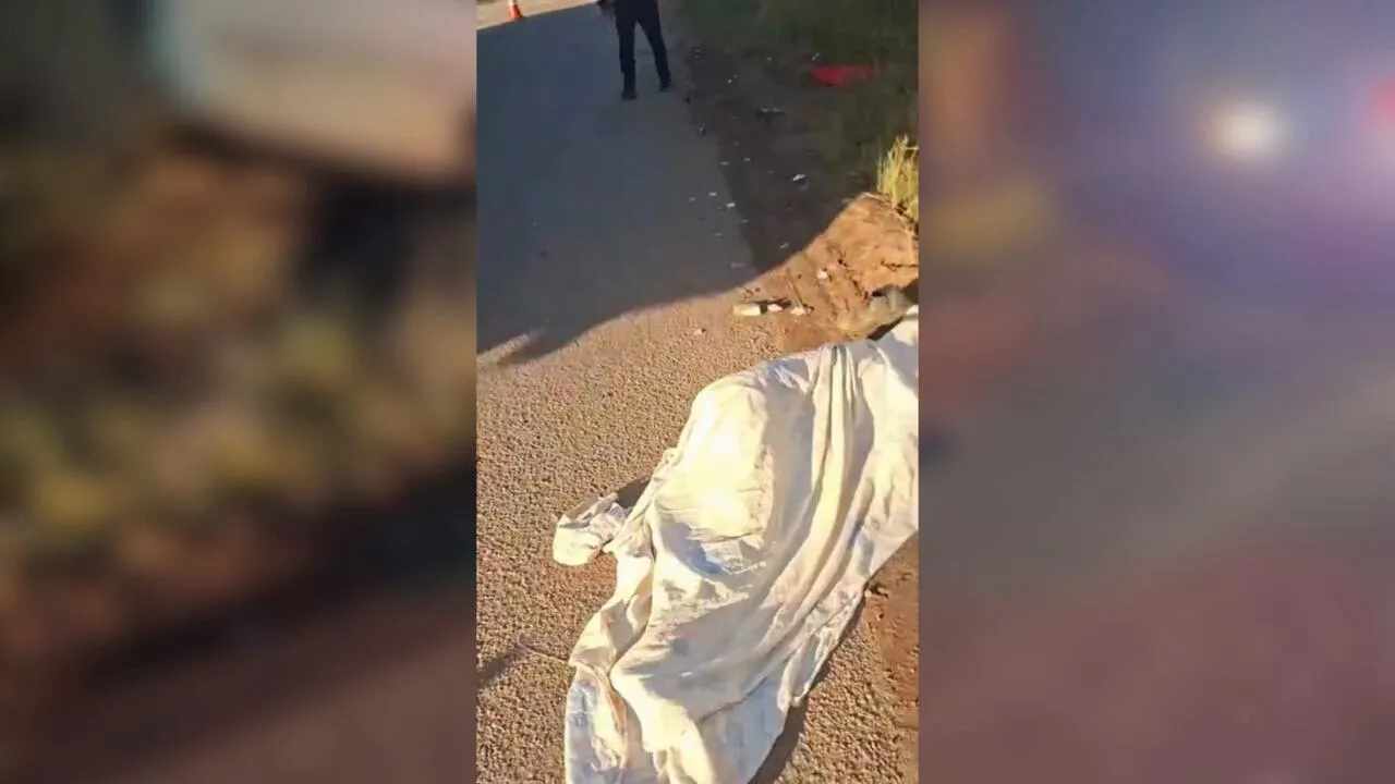Imagem ilustrativa da notícia Vídeo: Homem morre após colisão com micro-ônibus na BR-222