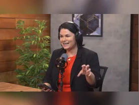 O tatuador registrou o momento com a "embaixadora"