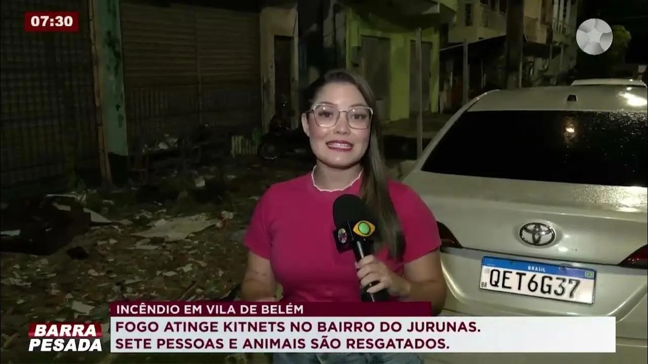 Imagem ilustrativa do vídeo: Incêndio atinge vila de kitnets no Jurunas em Belém