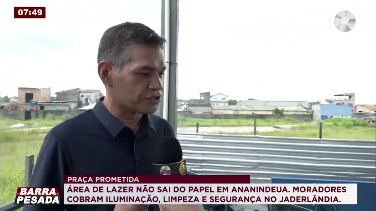 Imagem ilustrativa da notícia: Praça prometida vira alvo de críticas em Ananindeua