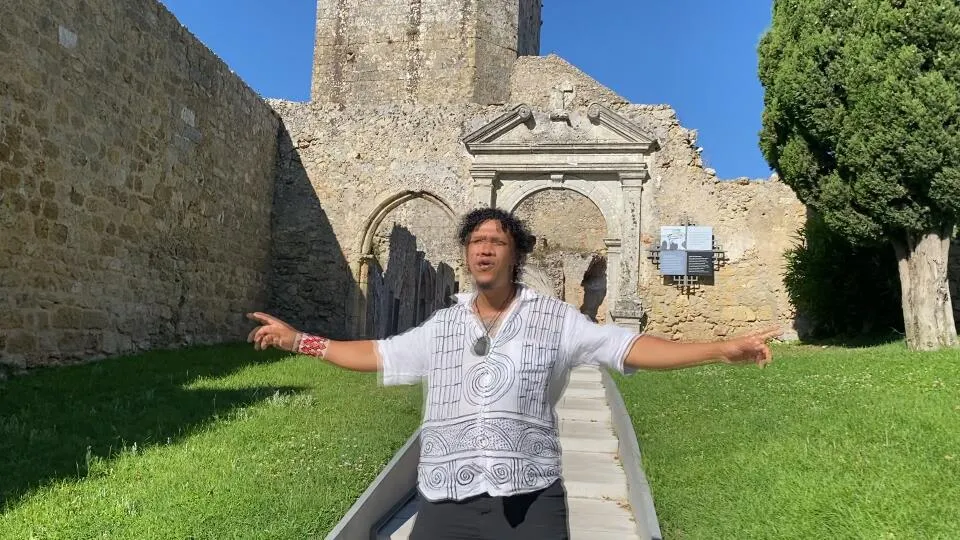 Imagem ilustrativa da notícia: Silvan Galvão lança clipe “Boca Doce” no DOL Music