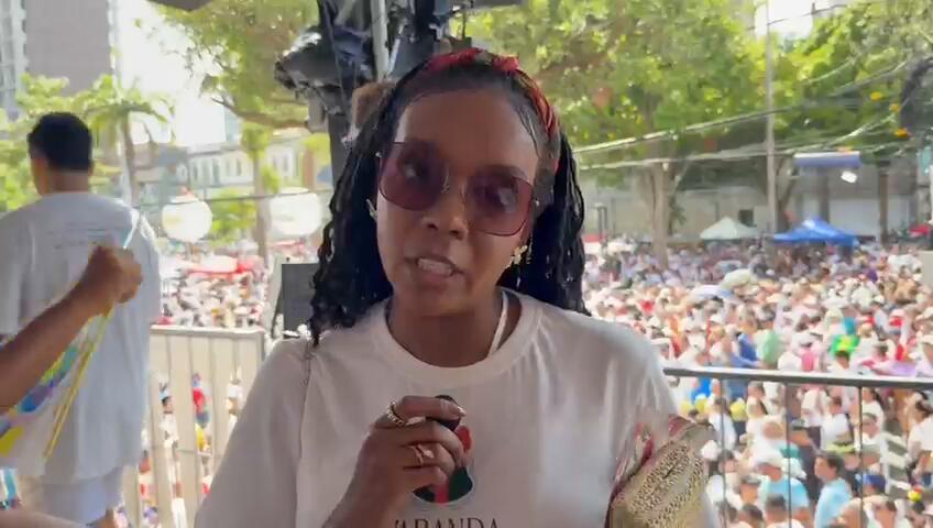 Imagem ilustrativa da notícia Thelma Assis se emociona com o Círio de Nazaré: “fé que contagia”