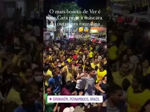 Imagem ilustrativa da notícia Vídeo: prefeito pega máscara usada por eleitor, põe no rosto e tira foto