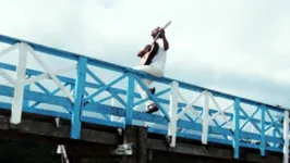 Imagem ilustrativa da notícia Silvan Galvão lança clipe "Eclipse' no Dolmusic