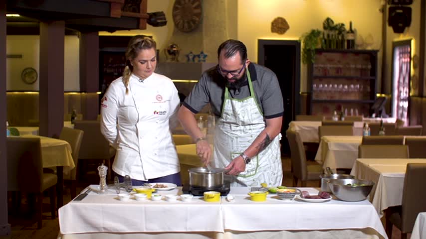 Imagem ilustrativa do vídeo: Chef Ângela Sicília e Hélio Medeiros no desafio do Atum