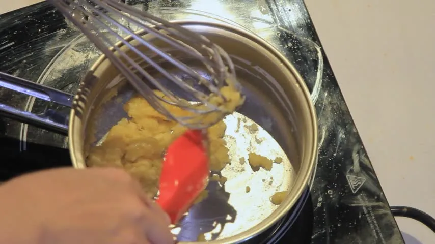 Imagem ilustrativa do vídeo: Chef Ângela Sicília ensina fazer consomê de brócolis