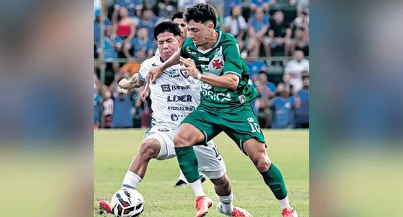 O confronto, realizado no estádio Zinho Oliveira, foi marcado por equilíbrio e estratégias bem definidas dos dois lados.