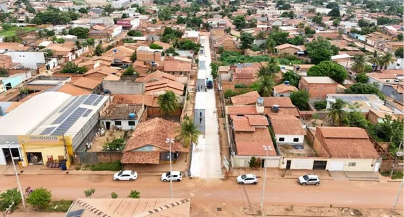 O defensor público José Erickson Rodrigues detalha as irregularidades do processo que afeta o bairro São Miguel da Conquista.