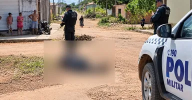 Imagem ilustrativa da notícia VÍDEO: Câmeras flagram execução e roubo de moto em Marabá