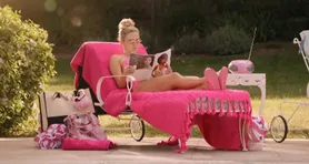 Imagem ilustrativa da notícia Elle, série de Legalmente Loira, ganha trailer e data de estréia