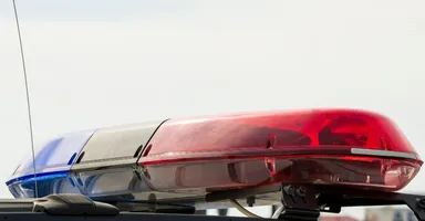 Imagem ilustrativa da notícia PM de folga reage a assalto e prende dupla de criminosos