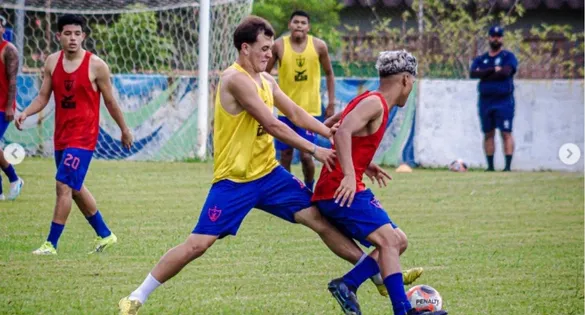 O Azulão enfrenta o Estrela de Março (BA) às 16h45, no Estádio Joaquim de Morais Filho, em Taubaté.