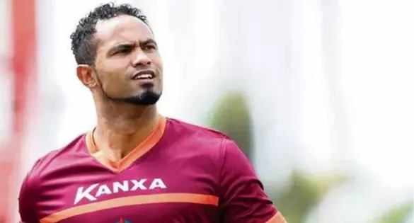 O goleiro Bruno, de 41 anos, voltou oficialmente aos gramados nesta semana