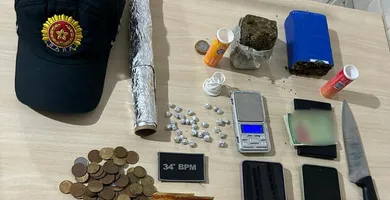 Imagem ilustrativa da notícia Polícia desarticula ponto de tráfico e prende duas mulheres no bairro Bela Vista